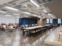 【学生ホール】