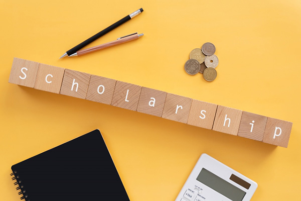 充実する奨学金・学費サポート　地元就職支援する制度も充実